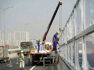 Thi công vách chống ồn, bụi trên Vành Đai 3